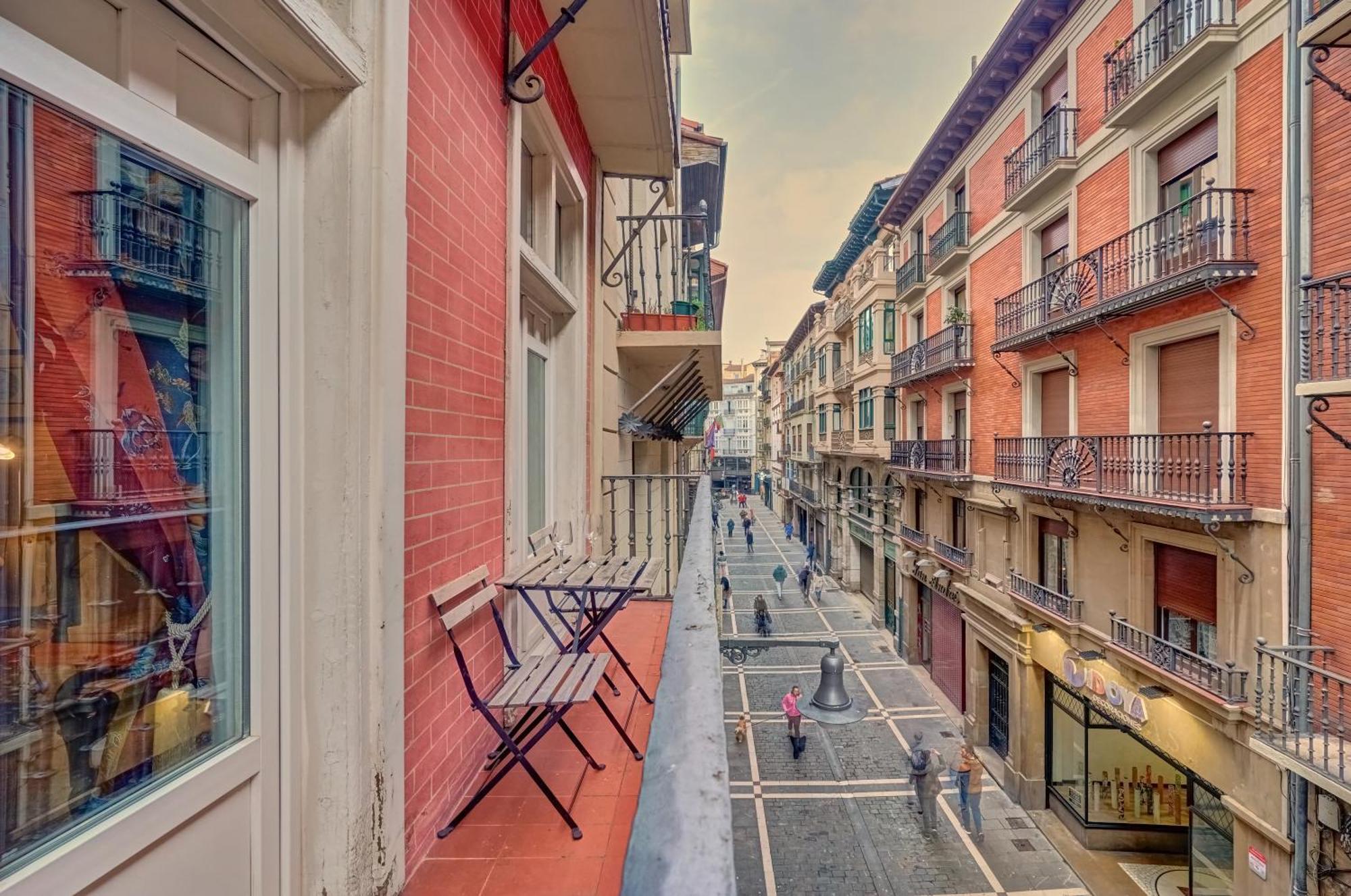 Heart Of Pamplona Apartments III By Clabao Exterior foto